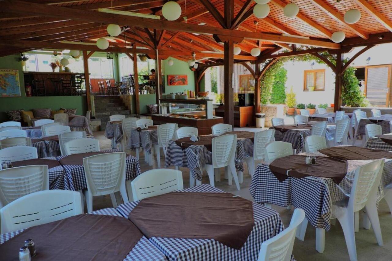 פורקה Julia Hotel מראה חיצוני תמונה